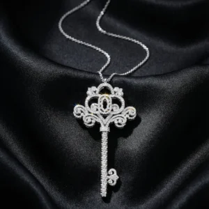 La Clef Necklace